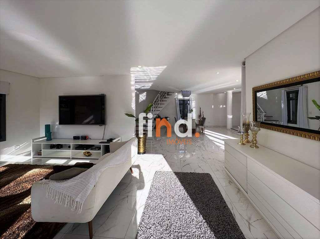 Casa de Condomínio à venda com 5 quartos, 428m² - Foto 3