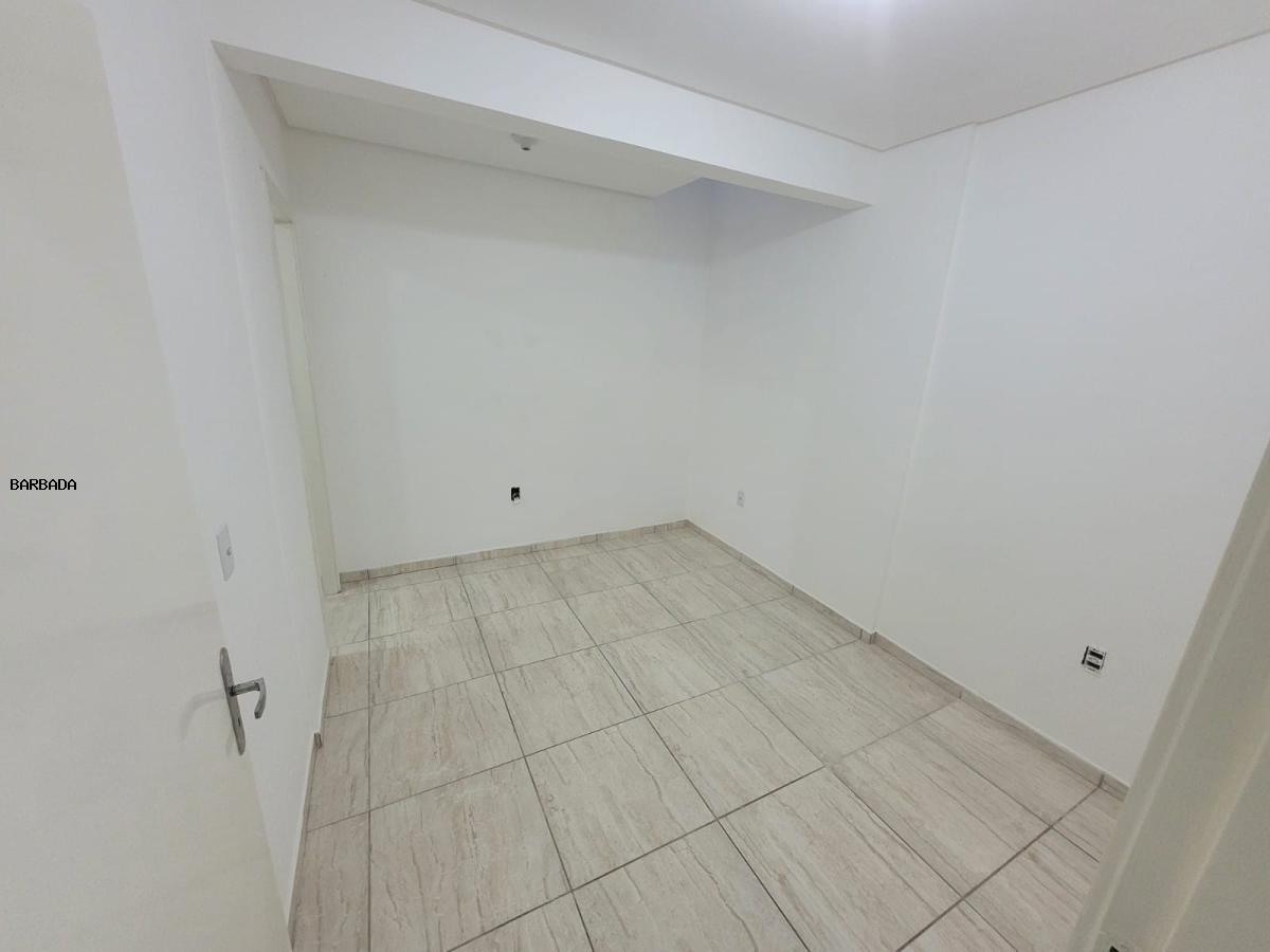 Apartamento à venda com 2 quartos, 65m² - Foto 9