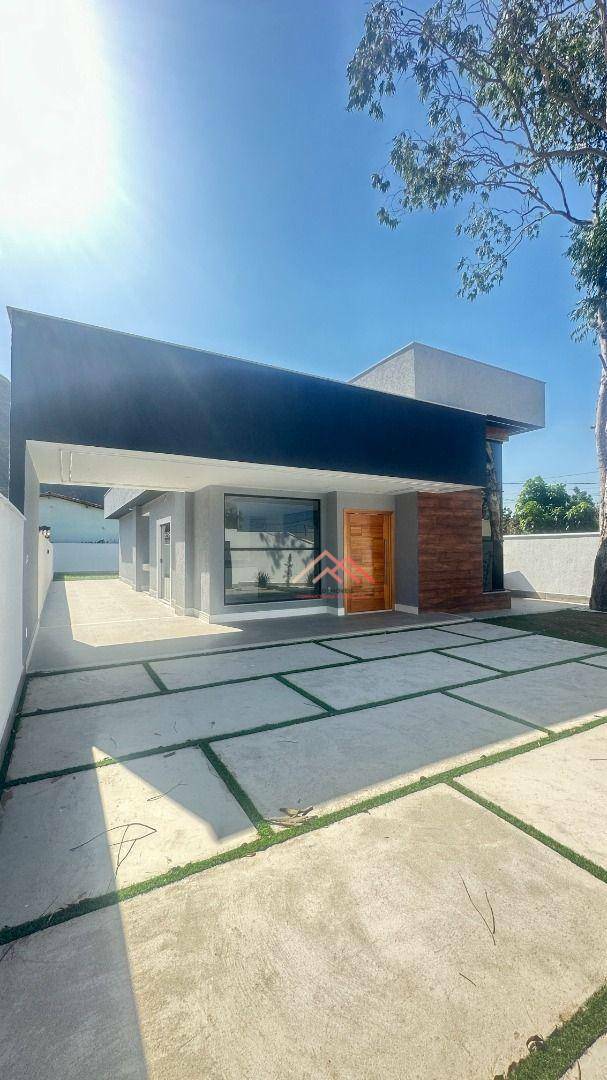 Casa à venda com 3 quartos, 108m² - Foto 1