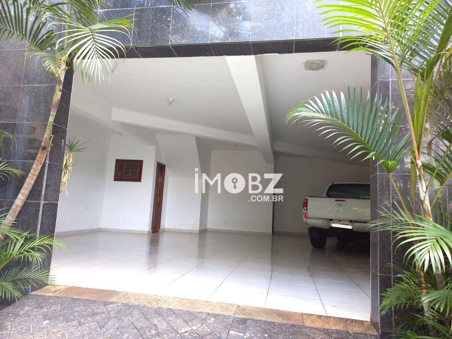 Casa à venda com 4 quartos, 450m² - Foto 4