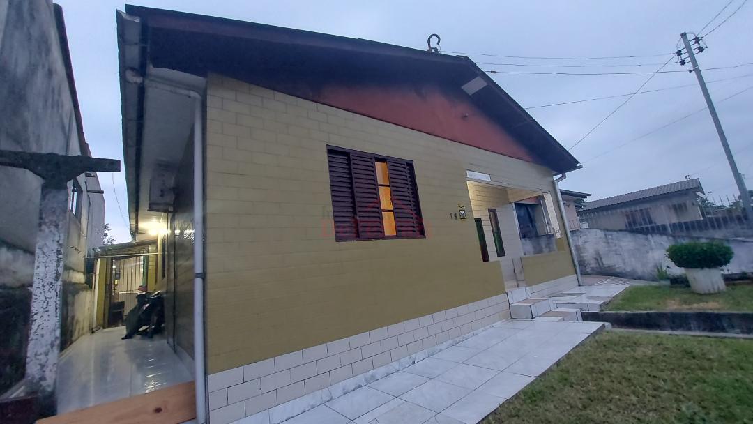 Casa à venda com 4 quartos, 200m² - Foto 16