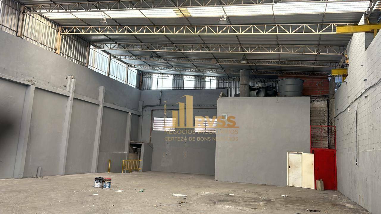 Depósito-Galpão-Armazém para alugar, 718m² - Foto 2