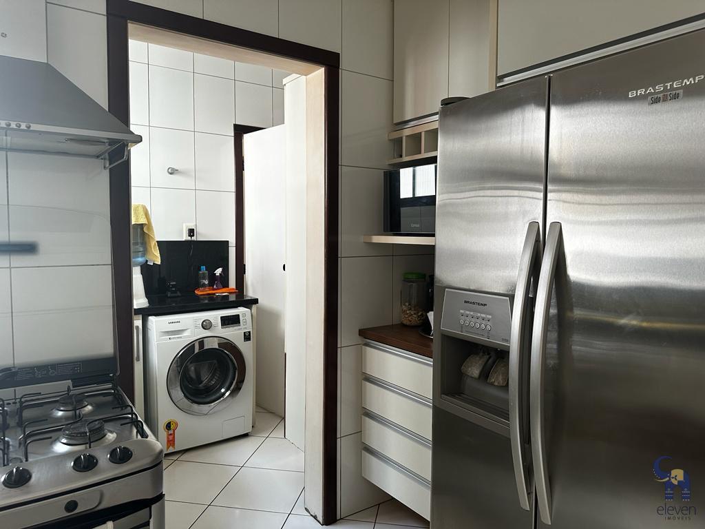 Apartamento à venda com 3 quartos, 120m² - Foto 18