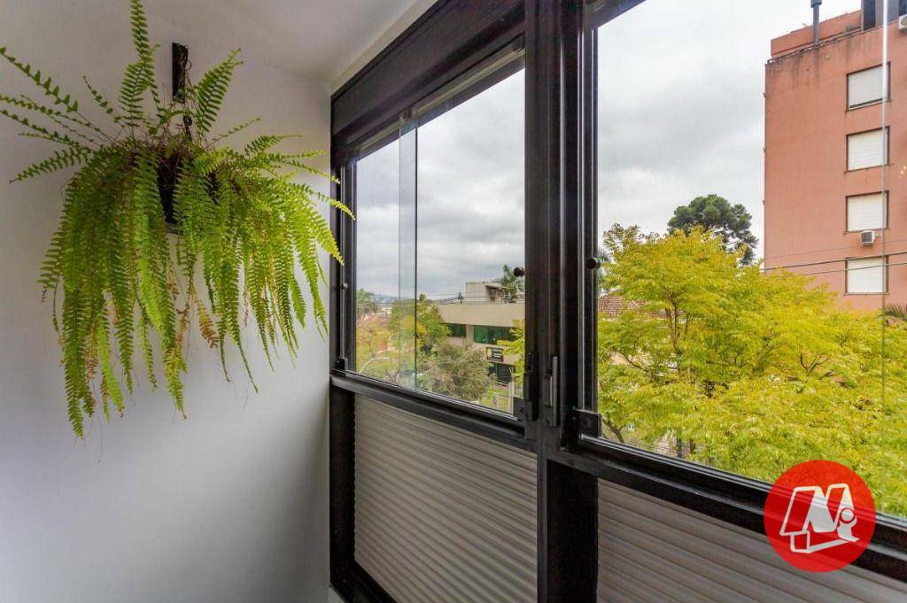 Apartamento para alugar com 3 quartos, 206m² - Foto 4