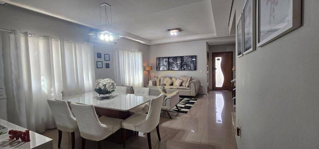 Casa de Condomínio à venda com 3 quartos, 245m² - Foto 3