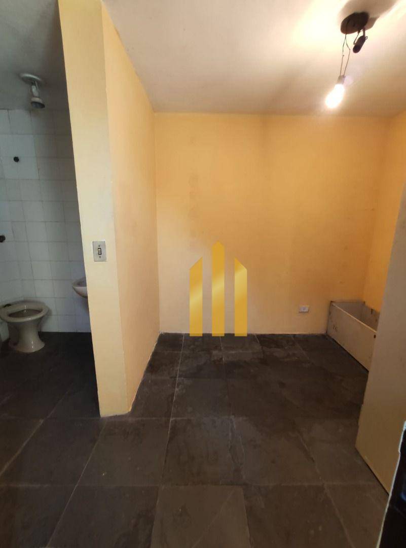 Sobrado à venda e aluguel com 3 quartos, 220m² - Foto 26