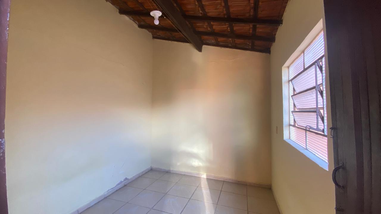 Casa para alugar com 4 quartos, 254m² - Foto 40