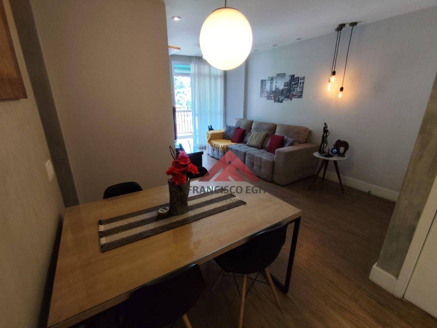 Apartamento à venda com 2 quartos, 80m² - Foto 4