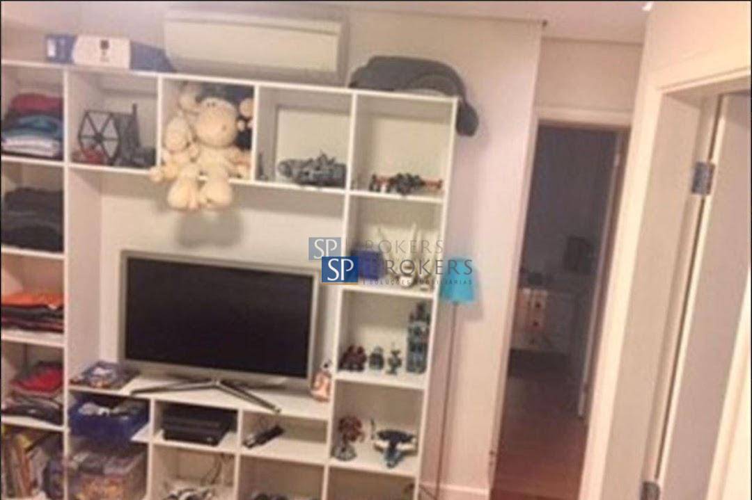 Apartamento à venda com 3 quartos, 258m² - Foto 31