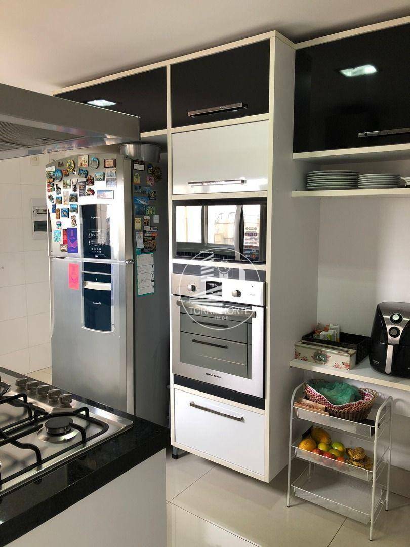 Apartamento à venda com 3 quartos, 123m² - Foto 7