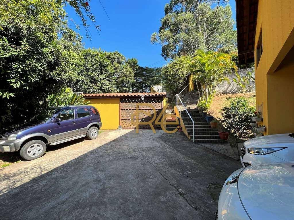 Casa de Condomínio à venda com 4 quartos, 350m² - Foto 4