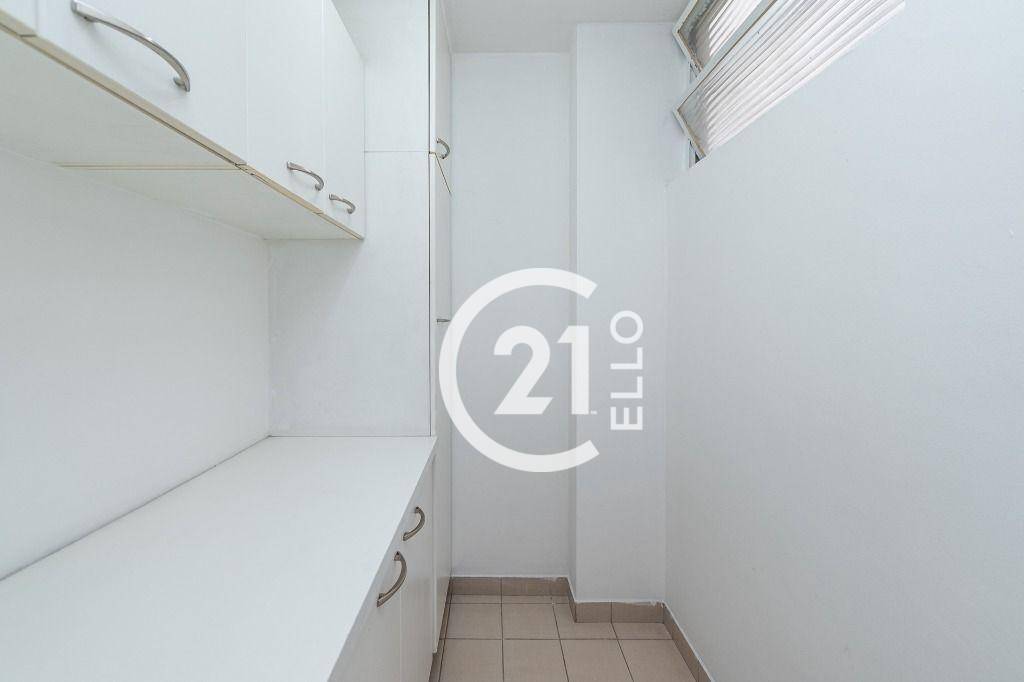 Apartamento para alugar com 3 quartos, 140m² - Foto 16