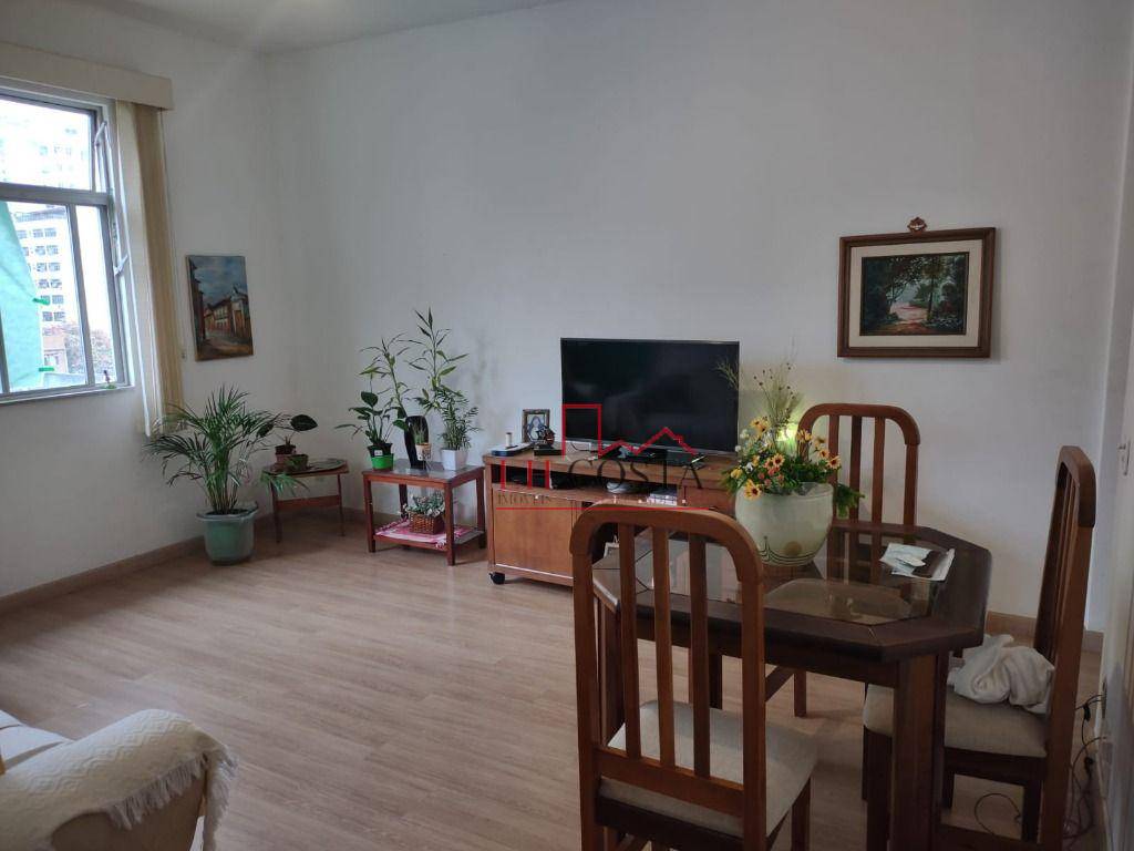 Apartamento à venda com 2 quartos, 75m² - Foto 1