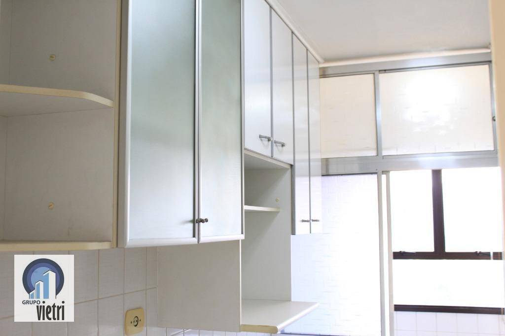 Apartamento à venda com 2 quartos, 65m² - Foto 26