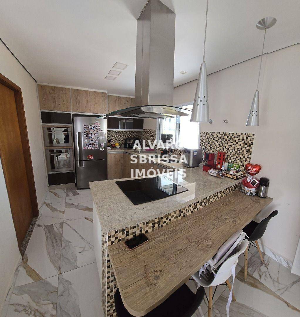 Casa de Condomínio à venda com 5 quartos, 235m² - Foto 16