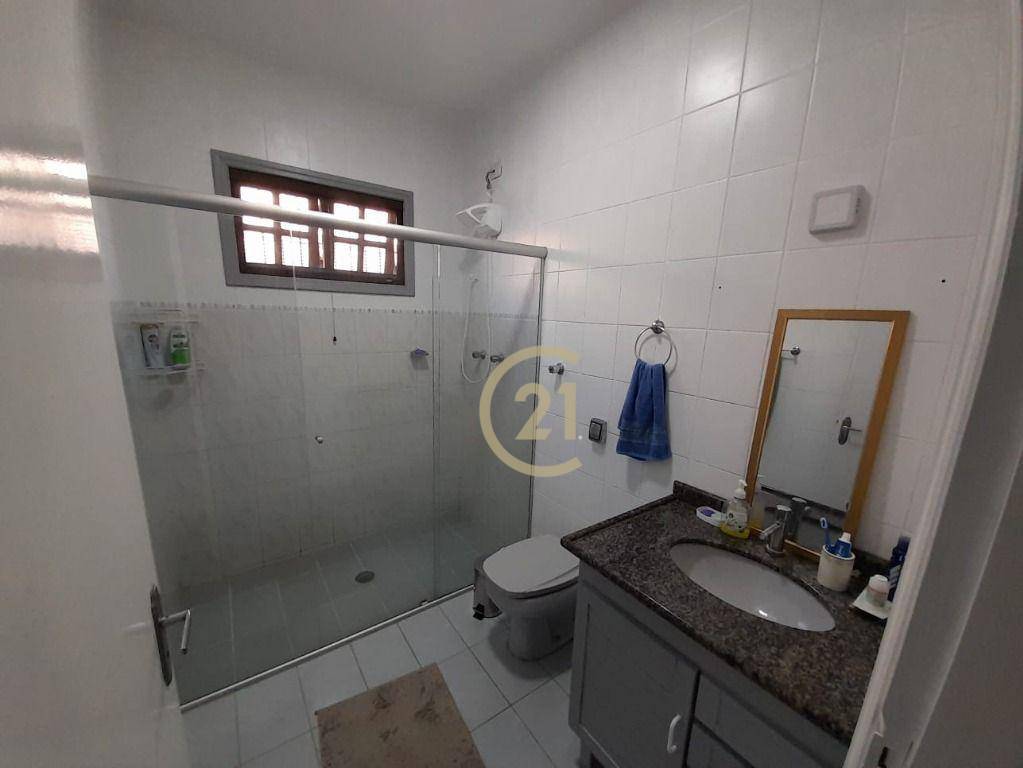 Casa à venda com 5 quartos, 208m² - Foto 12