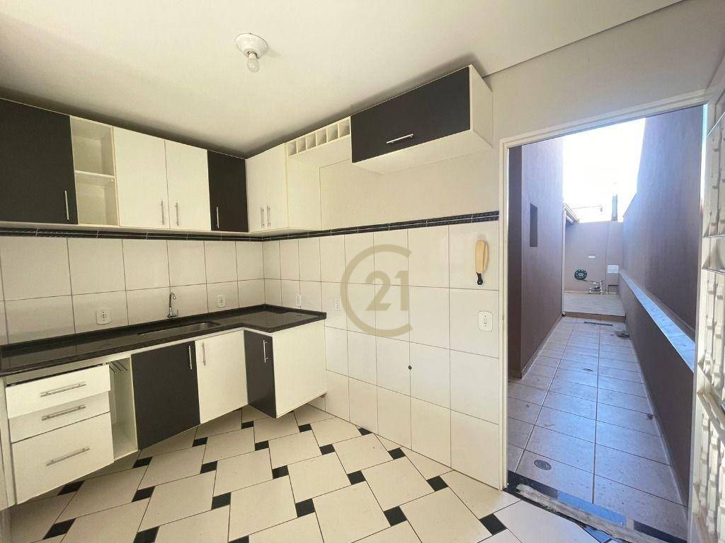 Casa à venda com 3 quartos, 125m² - Foto 4