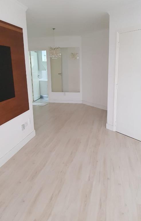 Apartamento à venda com 3 quartos, 110m² - Foto 2