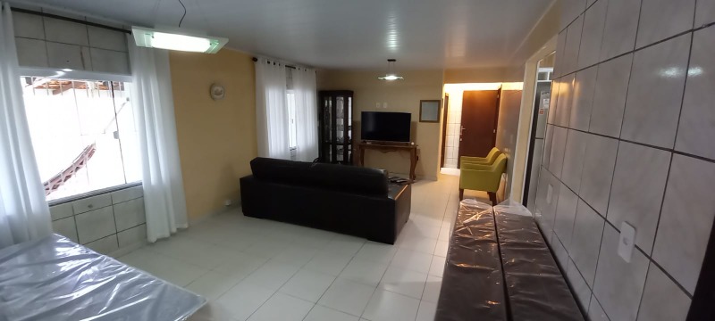 Casa à venda com 2 quartos, 120m² - Foto 11