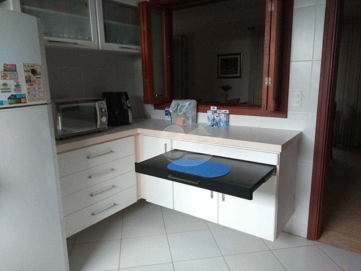 Casa à venda com 3 quartos, 208m² - Foto 10