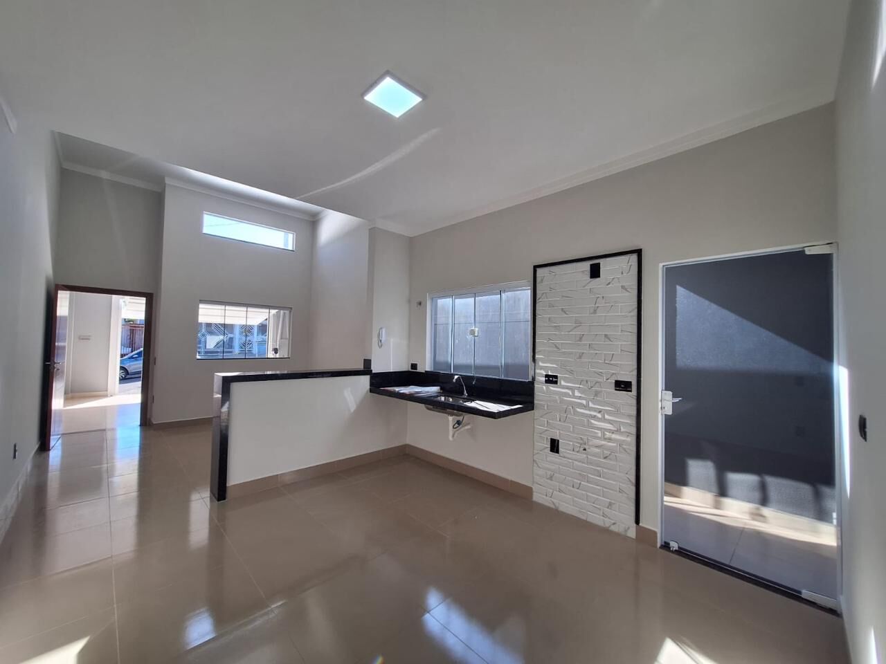 Casa à venda com 2 quartos, 105m² - Foto 4