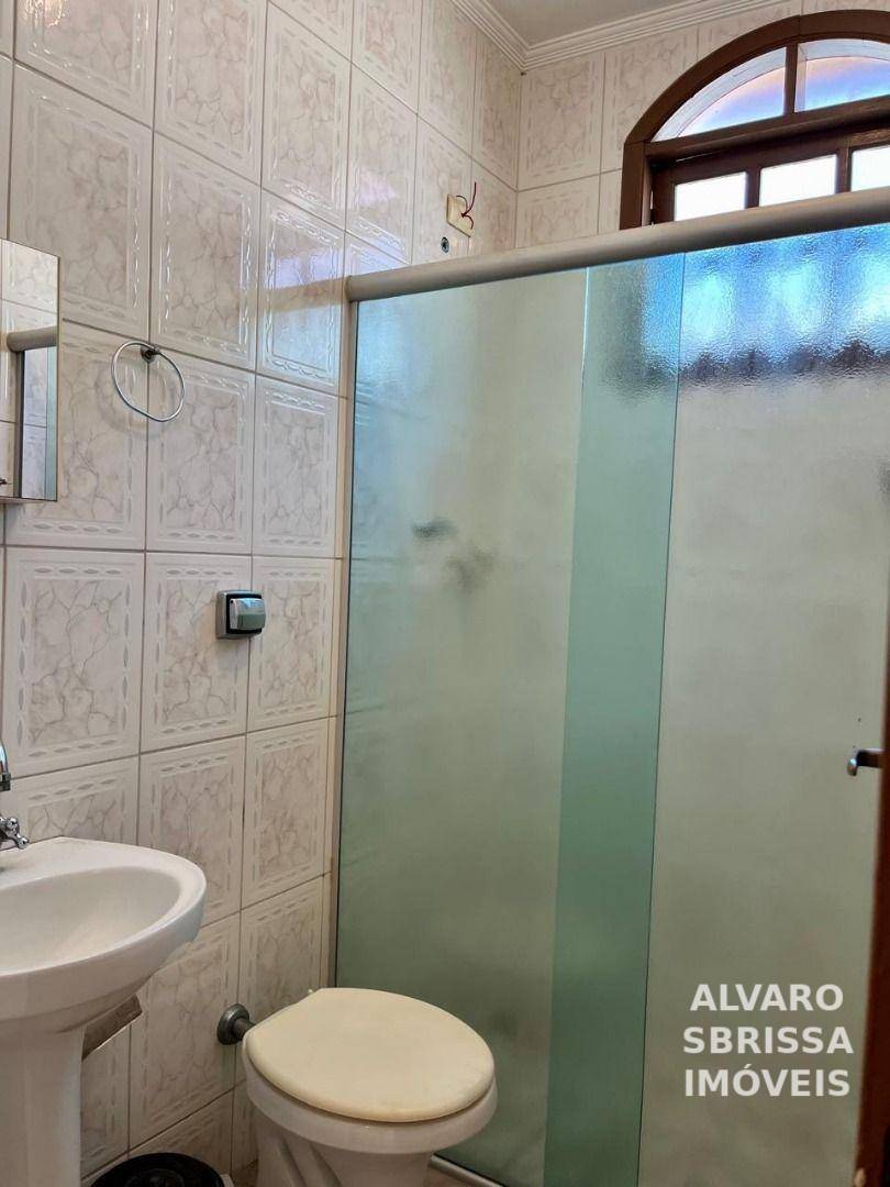 Casa à venda com 4 quartos, 246m² - Foto 27