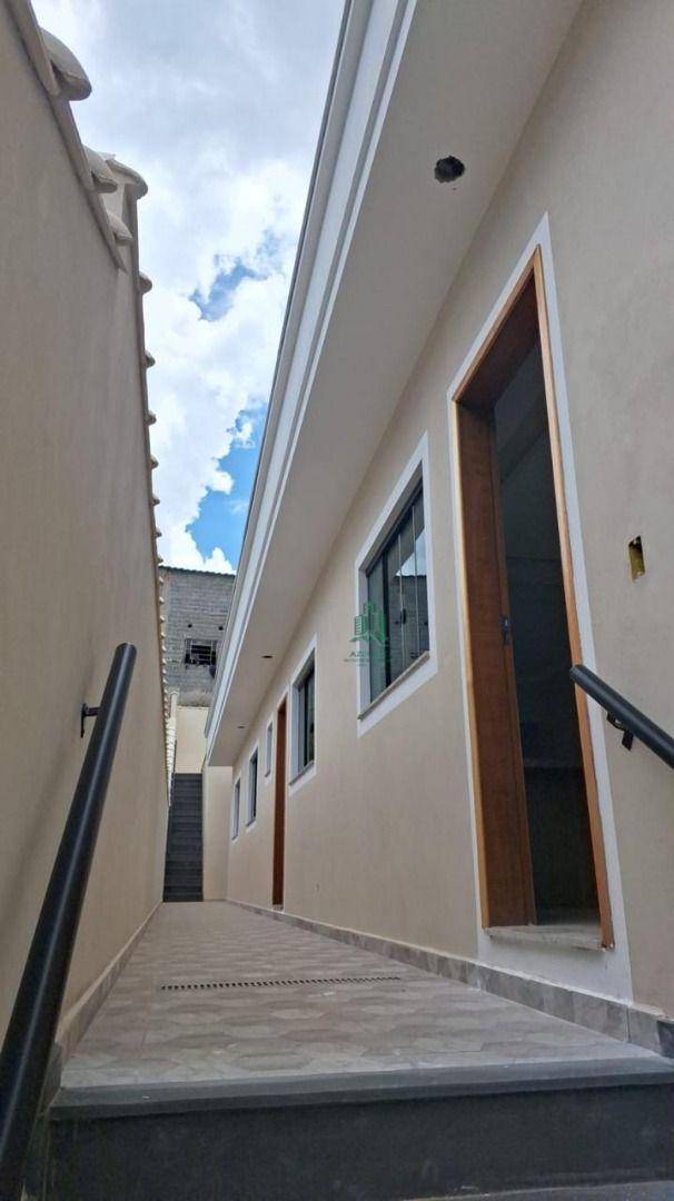 Casa à venda com 3 quartos, 87m² - Foto 4