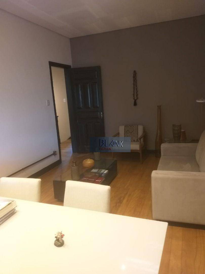 Casa para alugar com 2 quartos, 200m² - Foto 16