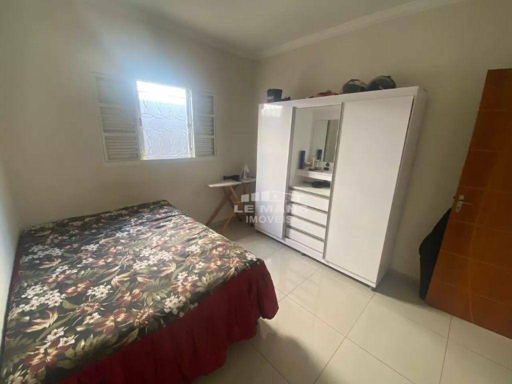 Casa à venda com 3 quartos, 200m² - Foto 10