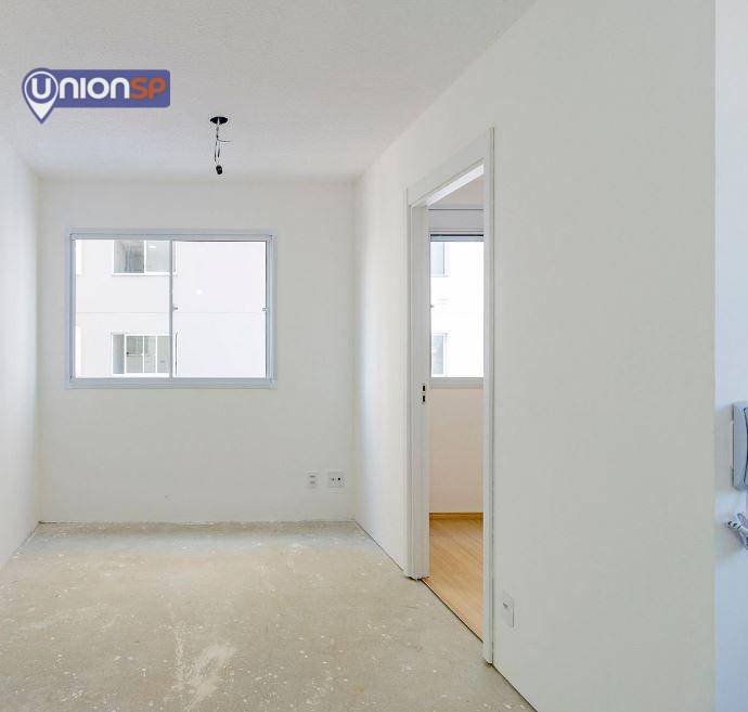 Apartamento à venda com 2 quartos, 34m² - Foto 2