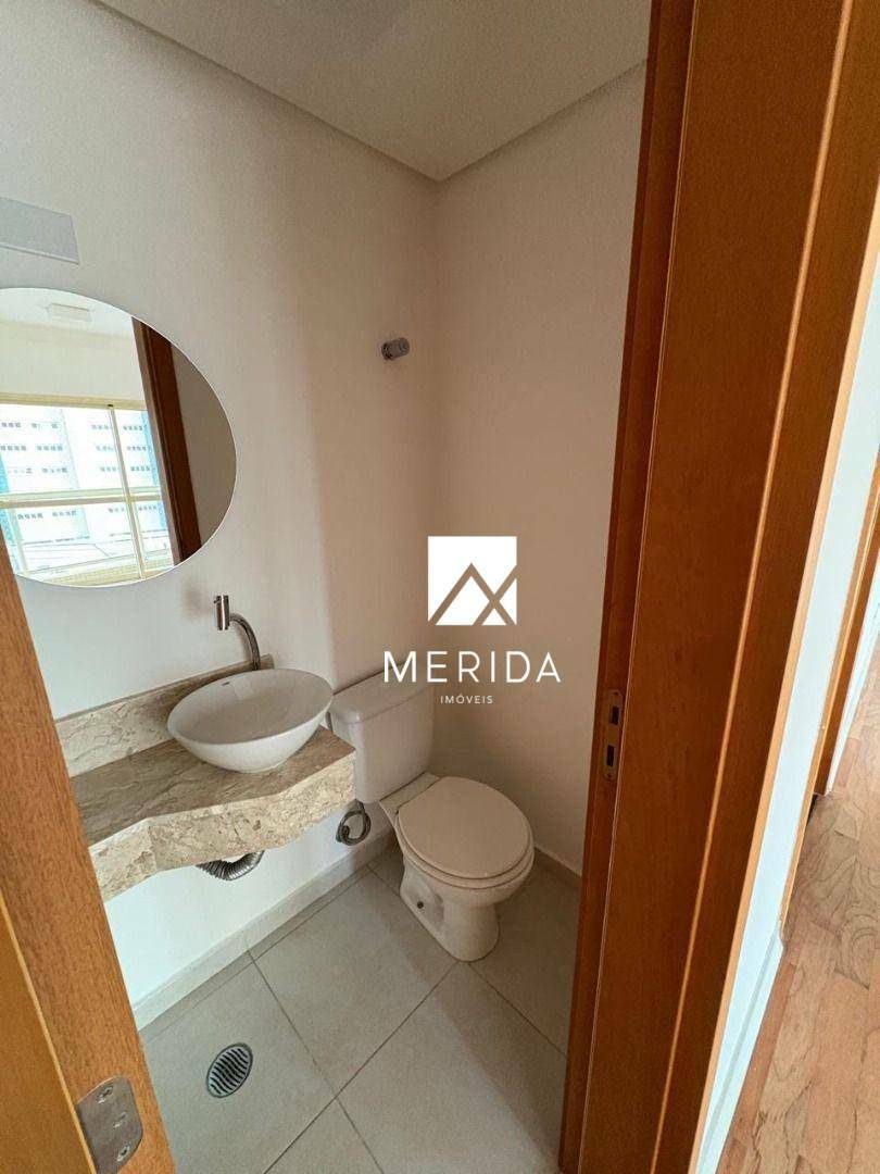 Apartamento para alugar com 3 quartos, 125m² - Foto 12