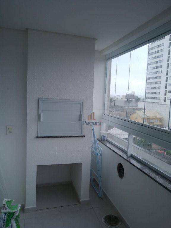 Apartamento para alugar com 2 quartos, 76m² - Foto 9