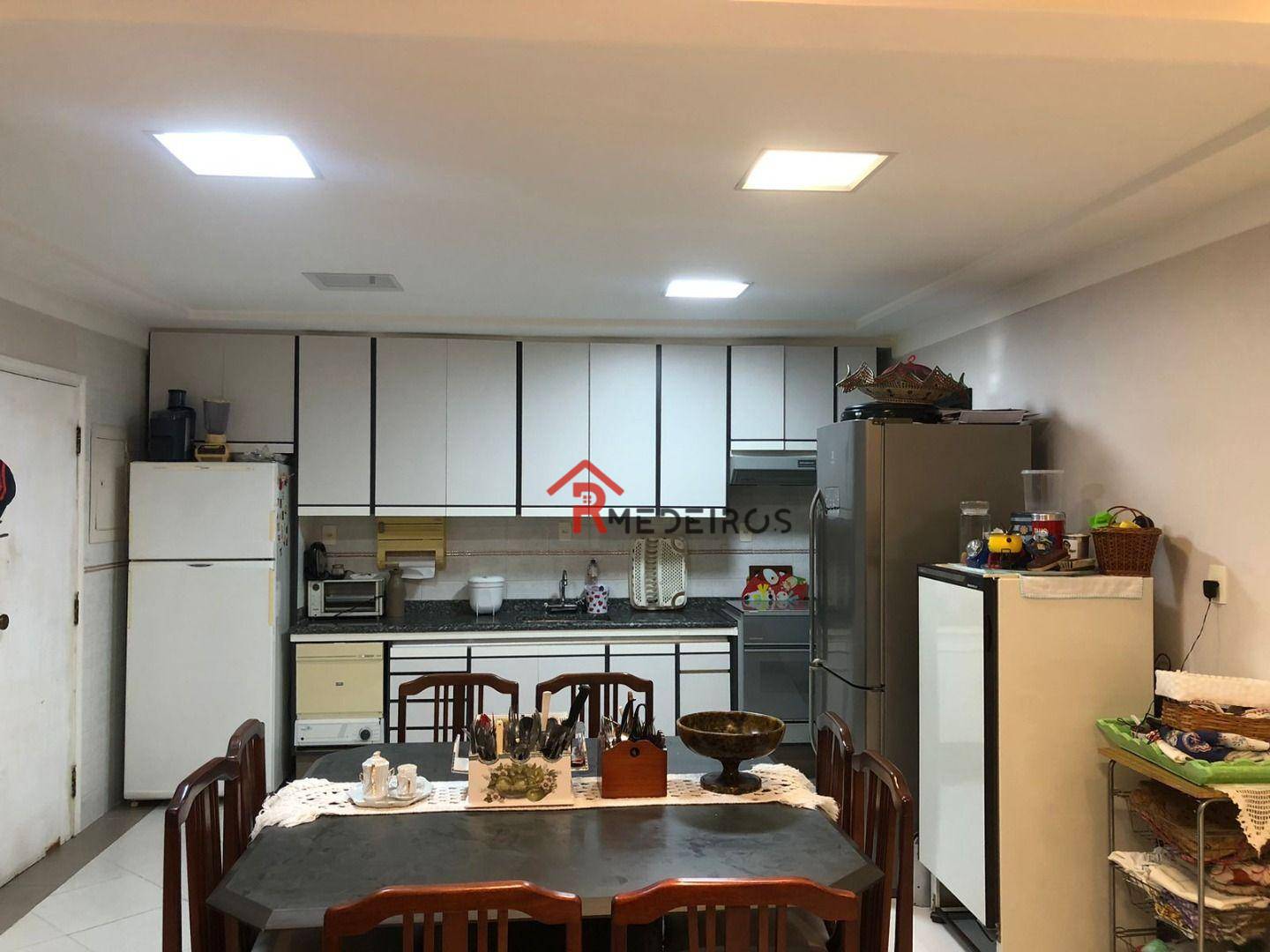 Apartamento à venda com 3 quartos, 160m² - Foto 20