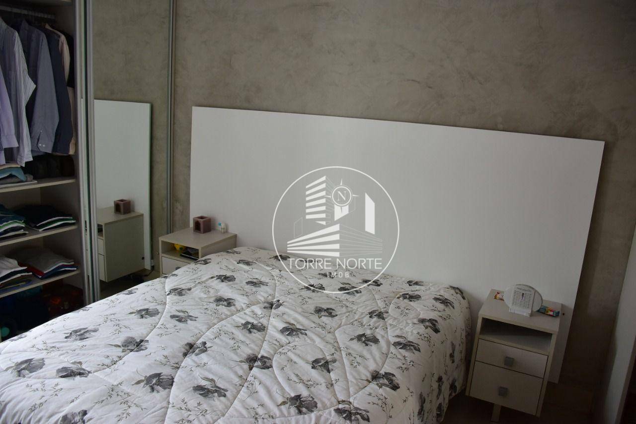 Apartamento à venda com 1 quarto, 60m² - Foto 13