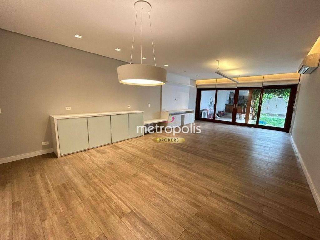 Casa à venda com 4 quartos, 266m² - Foto 2