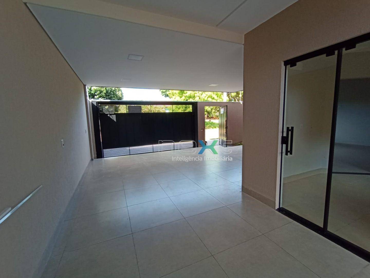 Casa à venda com 3 quartos, 121m² - Foto 4