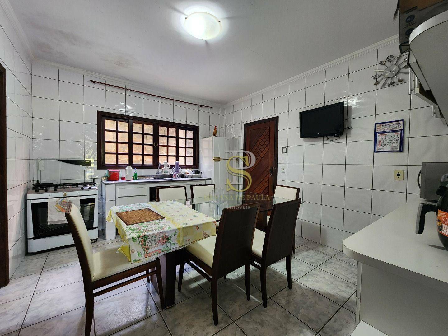 Casa de Condomínio para alugar com 3 quartos, 320m² - Foto 11