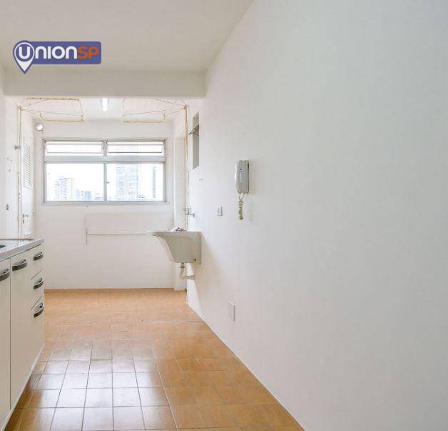 Apartamento à venda com 2 quartos, 70m² - Foto 15