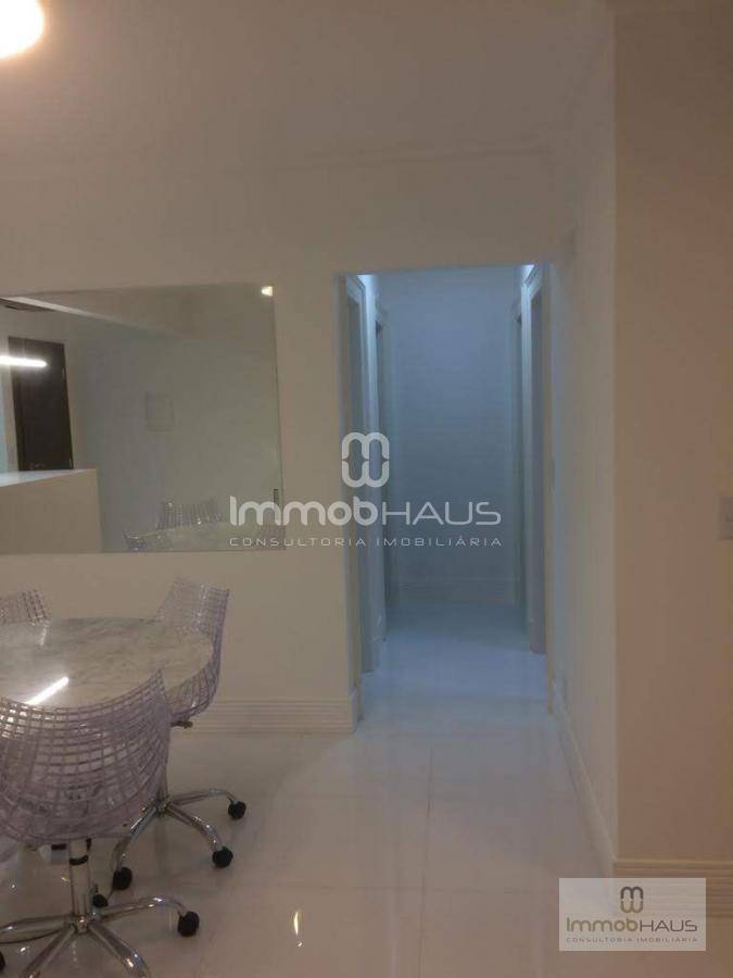 Apartamento à venda com 3 quartos, 116m² - Foto 4