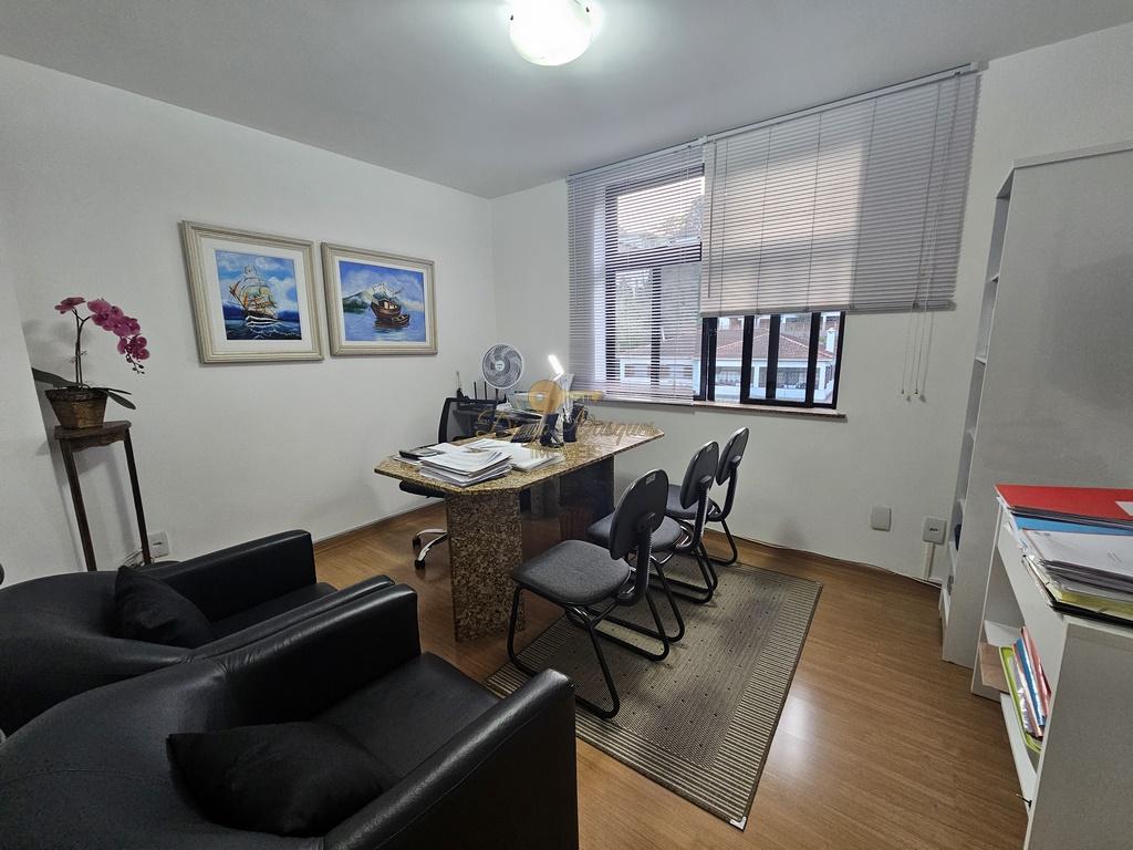 Apartamento à venda com 3 quartos, 138m² - Foto 17