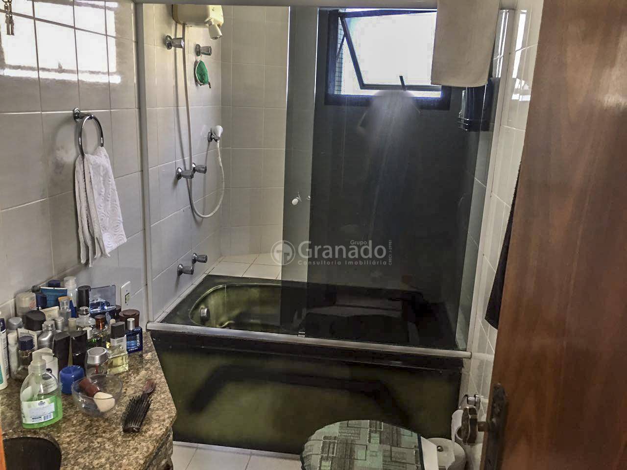 Apartamento à venda com 3 quartos, 147m² - Foto 11