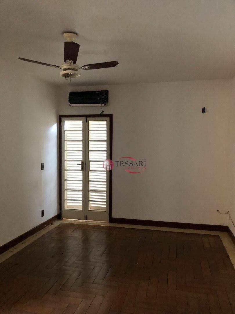 Casa para alugar com 4 quartos, 459m² - Foto 16