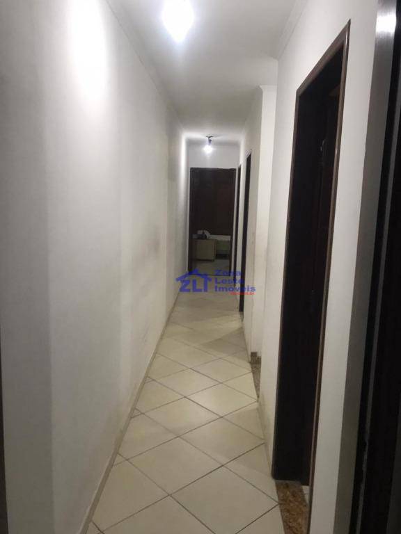 Sobrado à venda com 4 quartos, 273m² - Foto 9