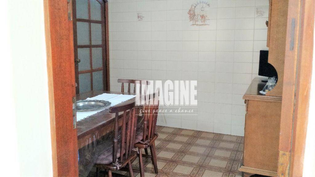 Sobrado à venda com 3 quartos, 352m² - Foto 5