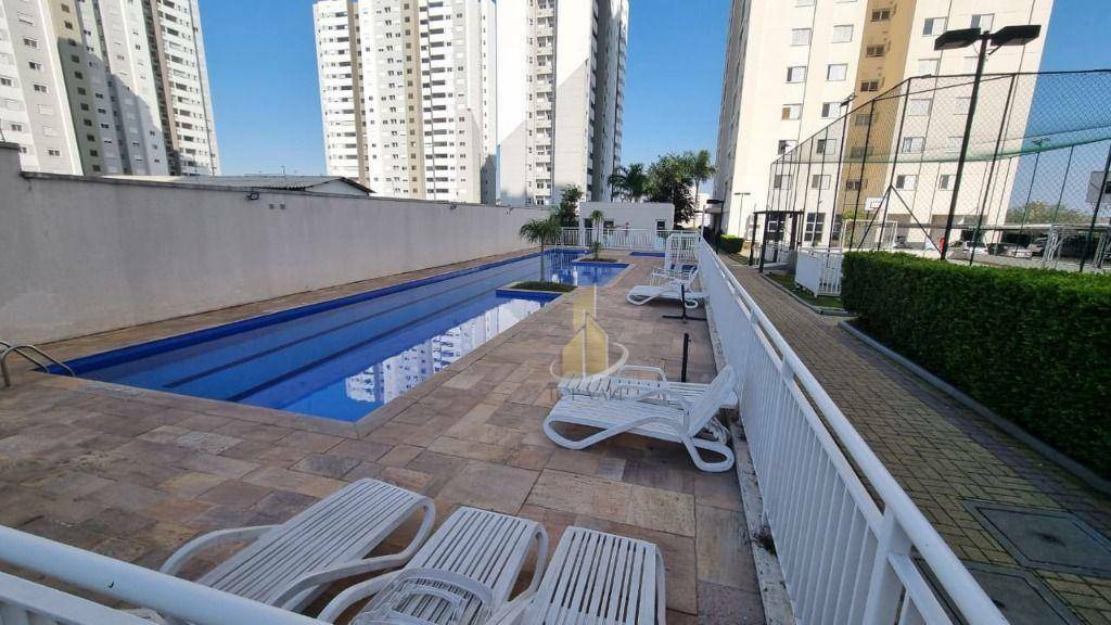 Apartamento para alugar com 2 quartos, 65m² - Foto 17