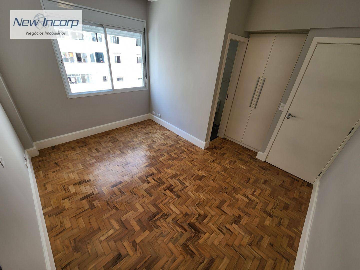 Apartamento à venda com 3 quartos, 165m² - Foto 29