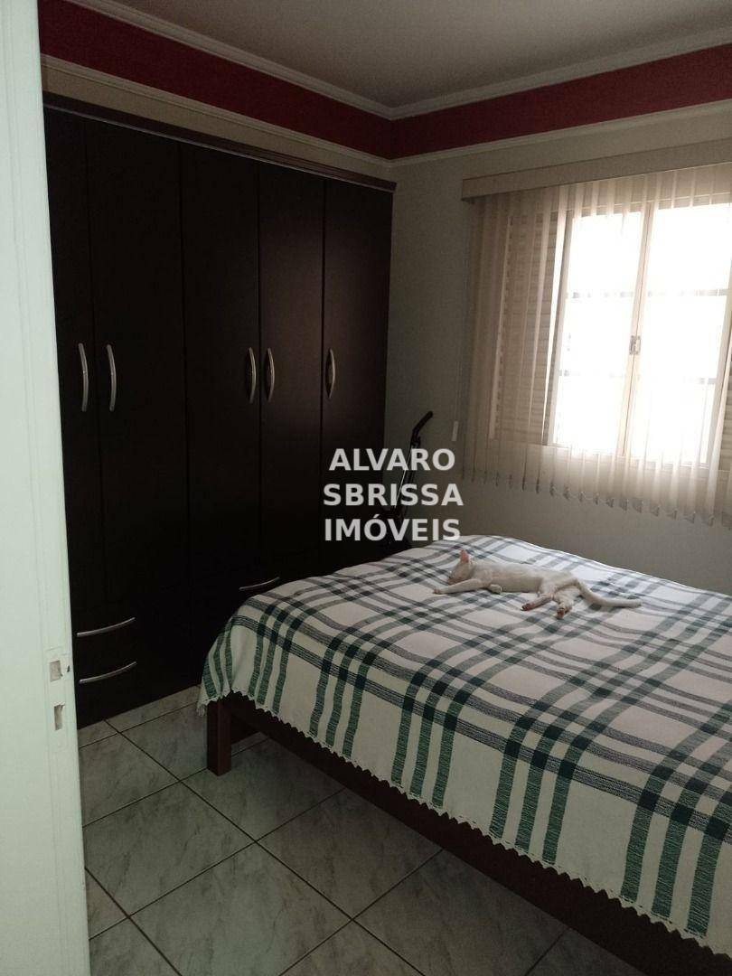 Casa à venda com 3 quartos, 160m² - Foto 3