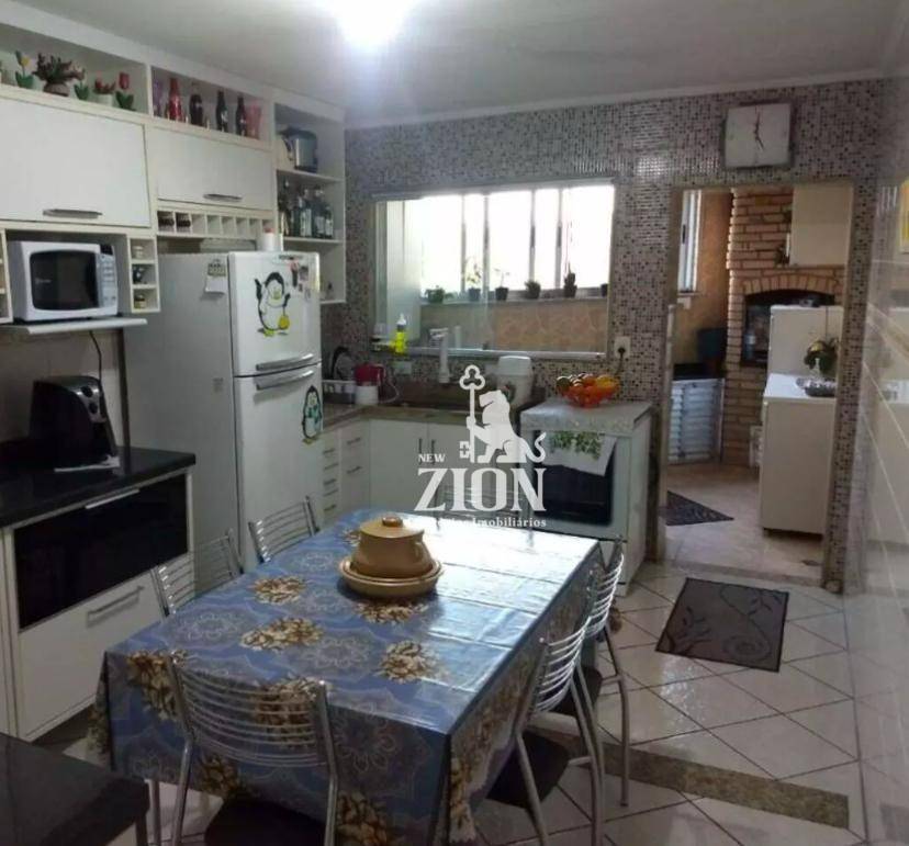 Sobrado à venda com 2 quartos, 125m² - Foto 14