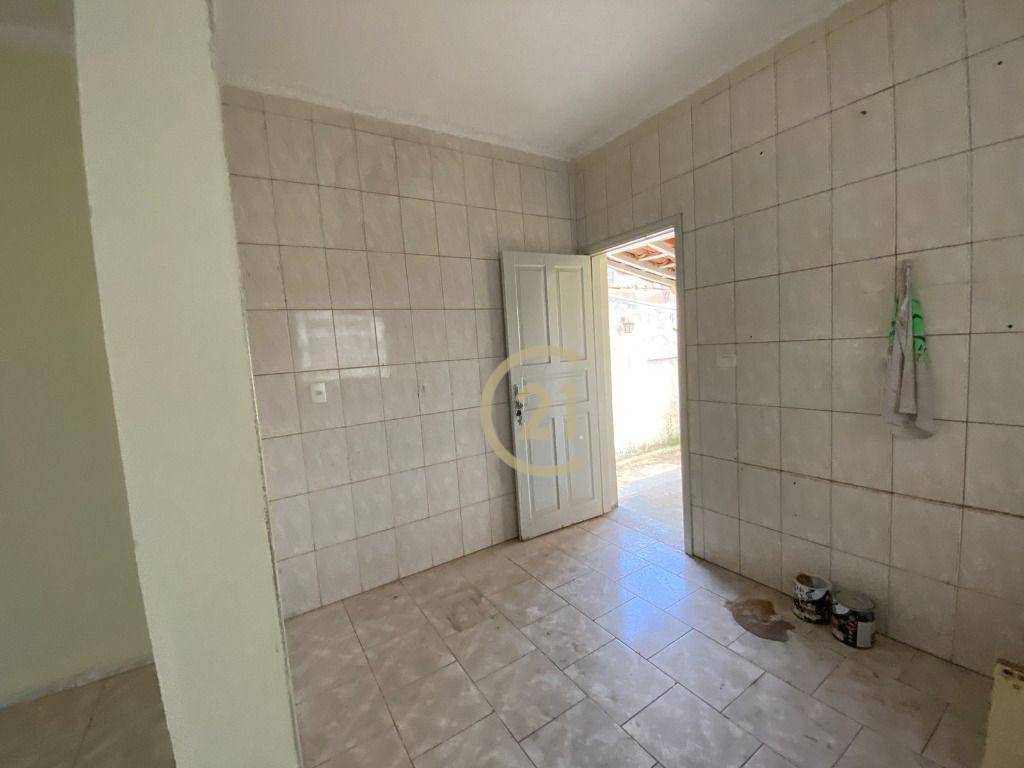 Casa para alugar com 3 quartos, 140m² - Foto 10