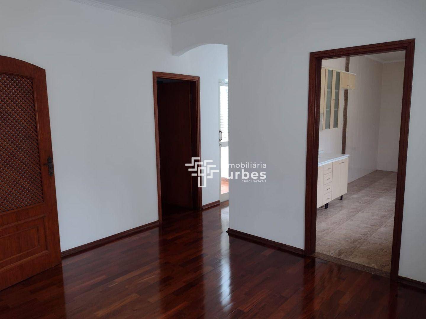 Casa à venda com 3 quartos, 247m² - Foto 3